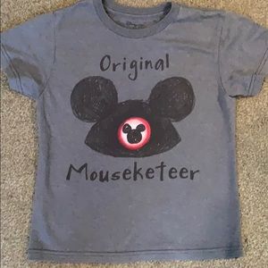 Disney Store t-shirt size M(7-8) boys